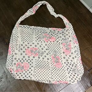 Free people Floral Patchwork Tote Bag - Pink and Black mesh beach shopping